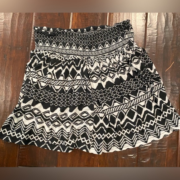 Guilty skirt - Picture 2 of 3